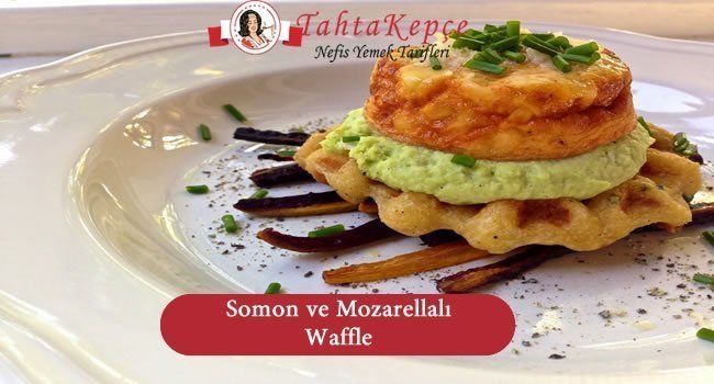 Somon ve Mozarellalı Waffle yapılışı