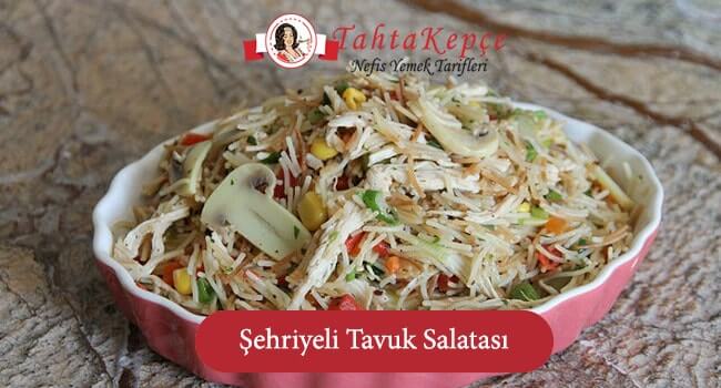 tavuk salatası